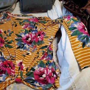 Floral knot long sleeve shirt